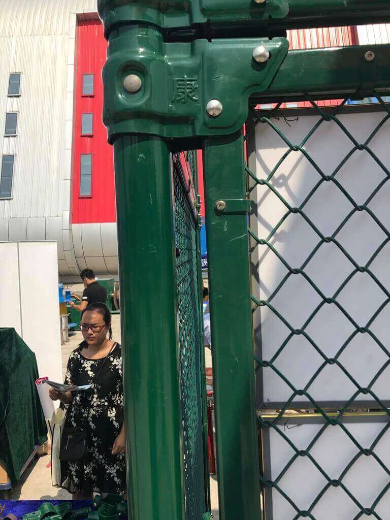 球场灯光设计与照明系统的选择