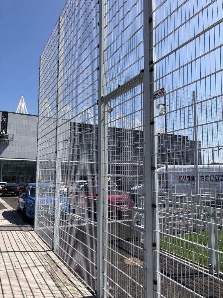 室外灯光在球场使用中需要注意什么？