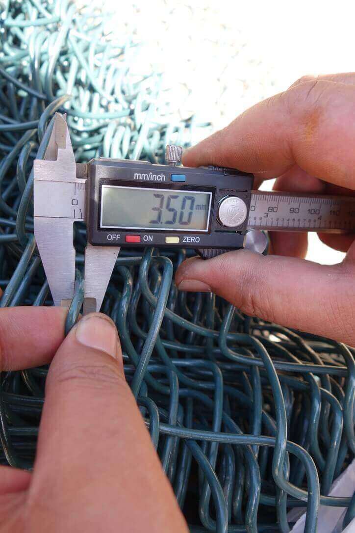 人工草坪围网在球场围网中的应用及特点